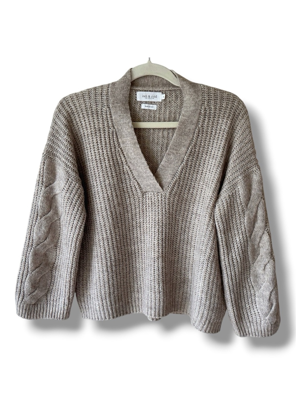 Indi & Cold San Sebastián Cable Knit V-Neck Sweater Size S